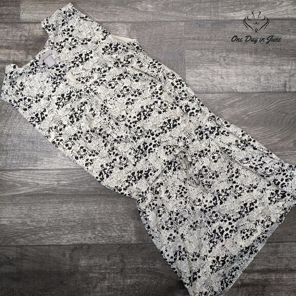 H&M Sleeveless V Neck Mini Dress Size XS - Picture 1 of 5